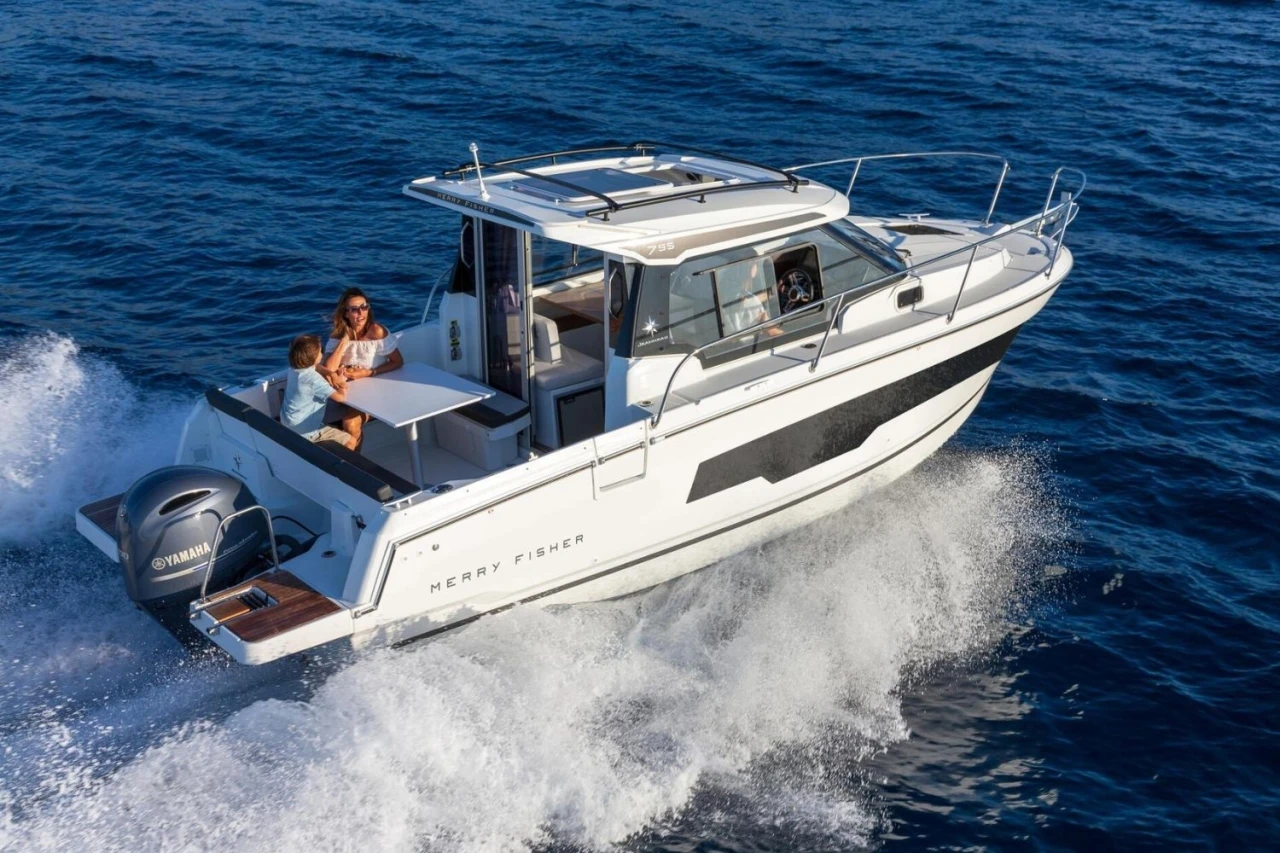 Phu Quoc Private Yacht Charter | Merry Fisher 795 - EM TRIP