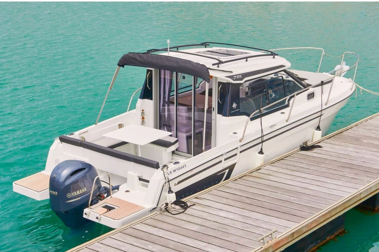 Phu Quoc Private Yacht Charter | Merry Fisher 795 - EM TRIP