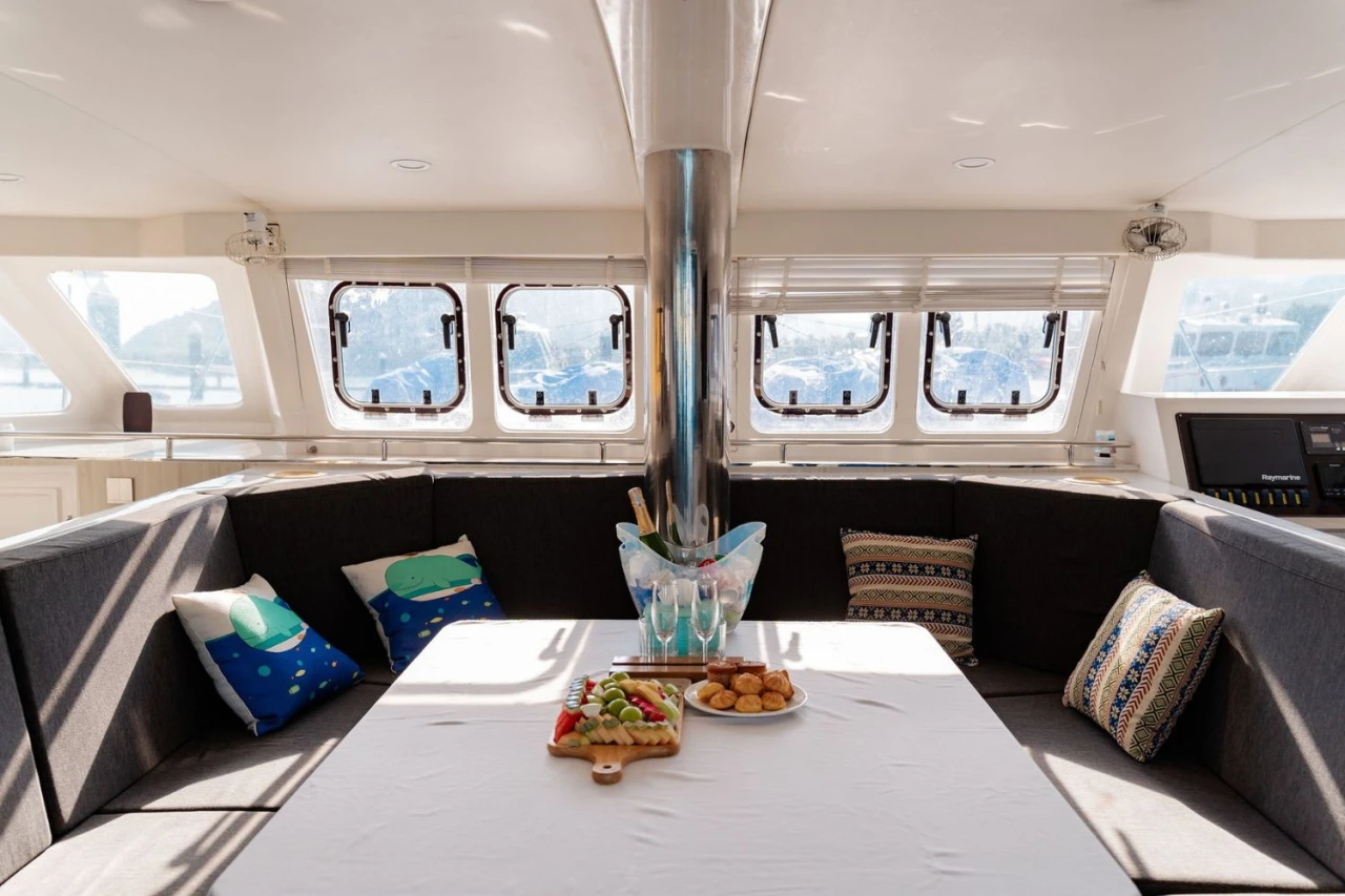 Sailing Yacht 1460 - Blue